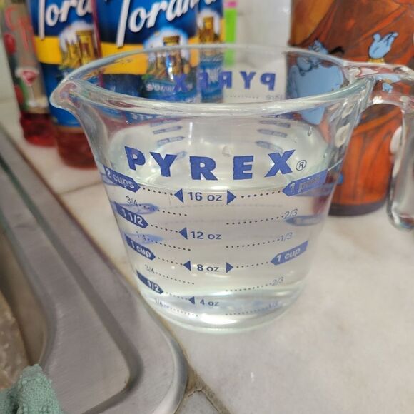 Disney Genie Tall Coffee Tea Mug - Aladdin 16 oz. - Picture 10 of 10